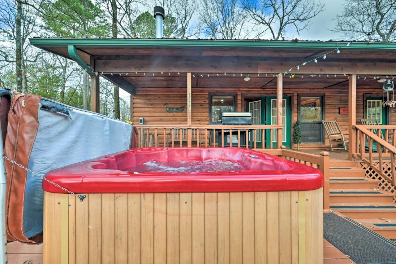 Quiet Woodsy Getaway With Hot Tub In Broken Bow Villa Stephens Gap Kültér fotó